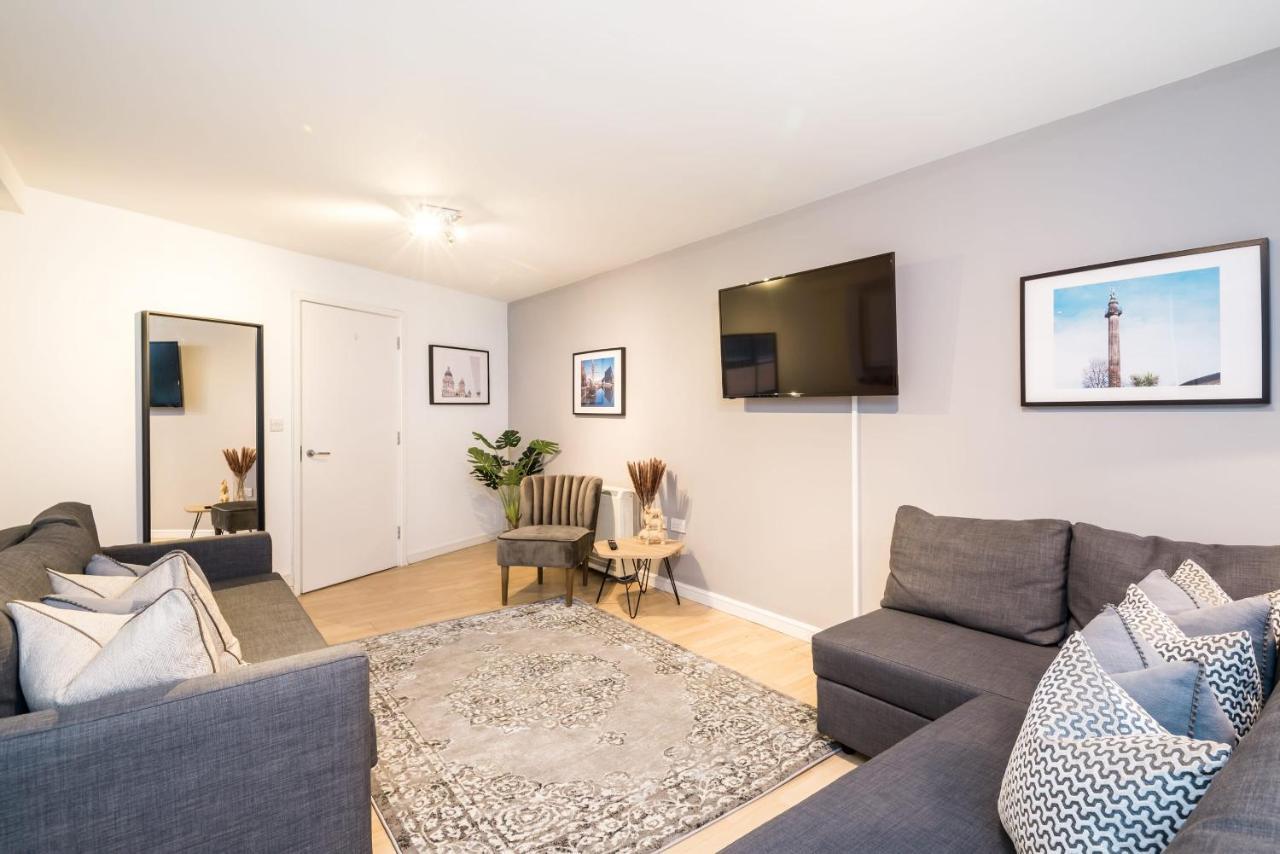 Host Apartments - Central Modern Two Bedroom Apt - Secure Parking! Liverpool Exteriör bild