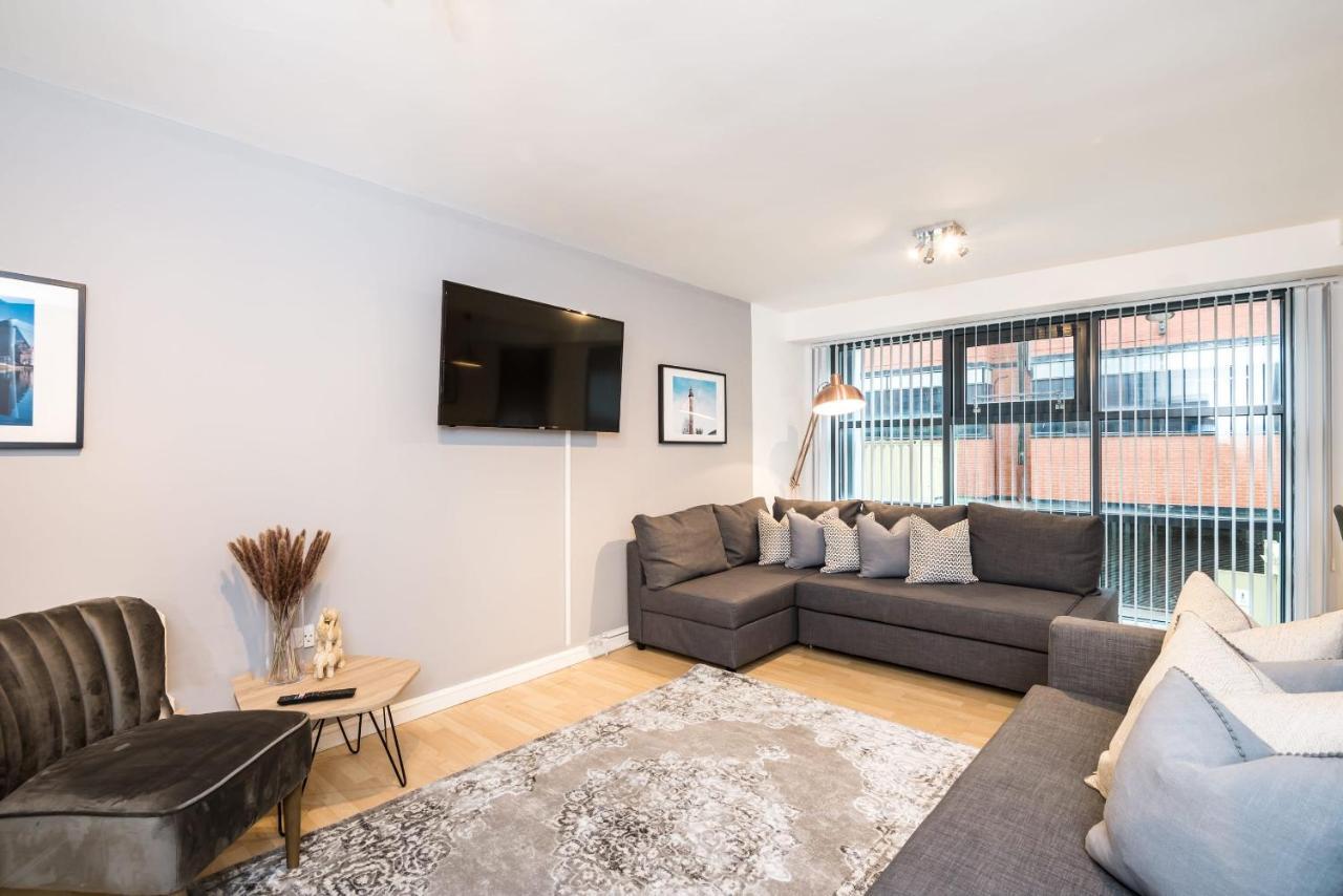 Host Apartments - Central Modern Two Bedroom Apt - Secure Parking! Liverpool Exteriör bild