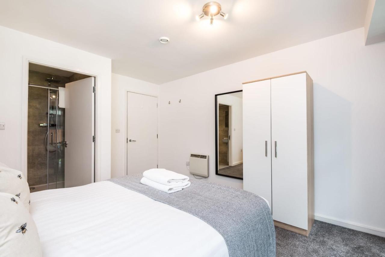 Host Apartments - Central Modern Two Bedroom Apt - Secure Parking! Liverpool Exteriör bild